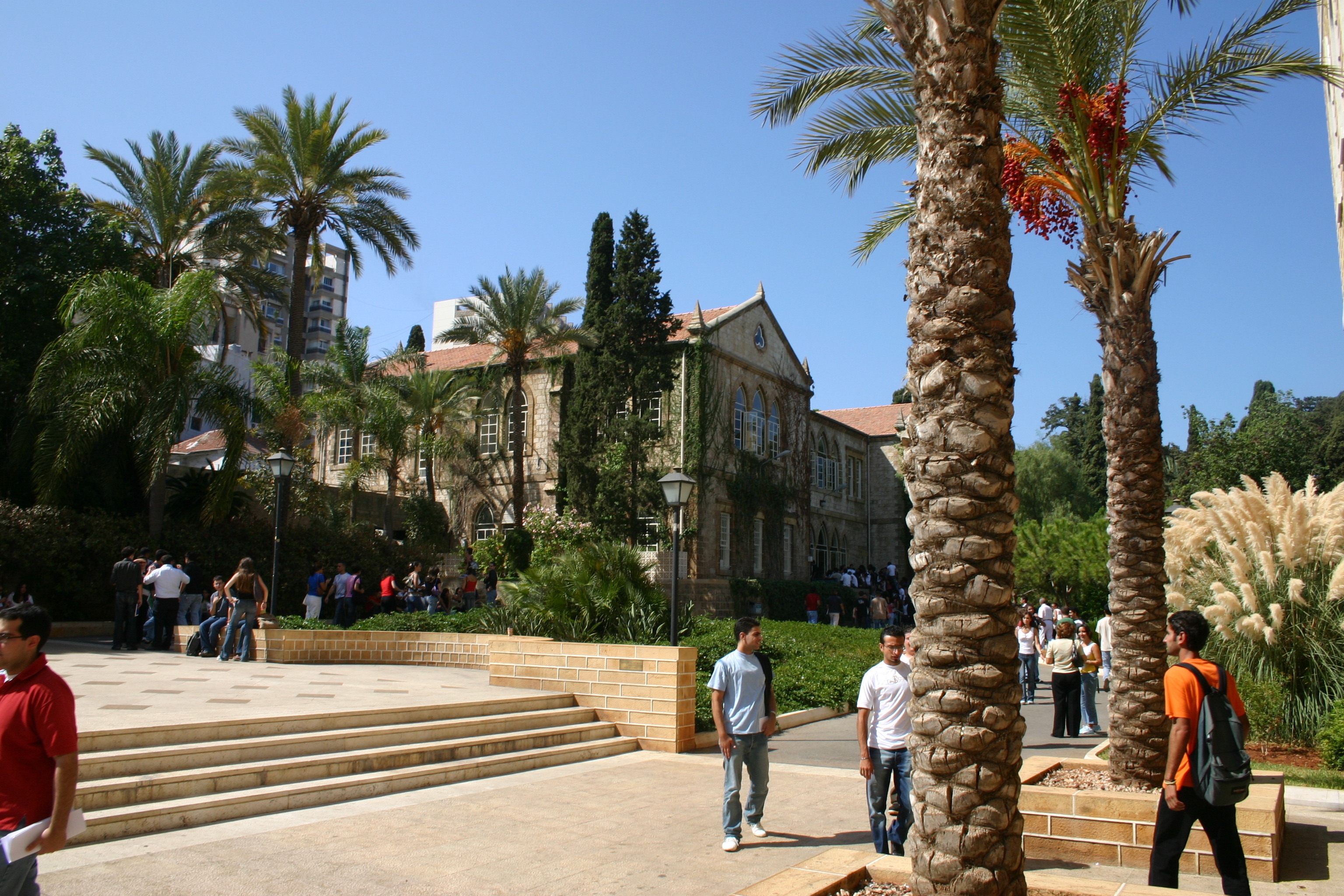 shutterstock_beirut-university.jpg