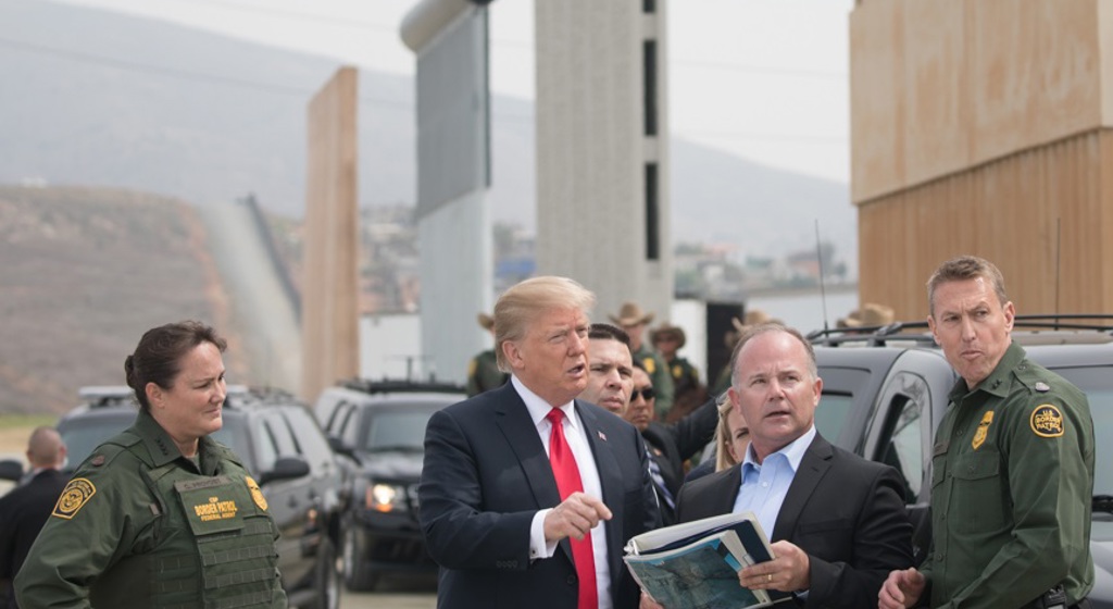 donald_trump_visits_san_diego_border_wall_prototypes.jpg