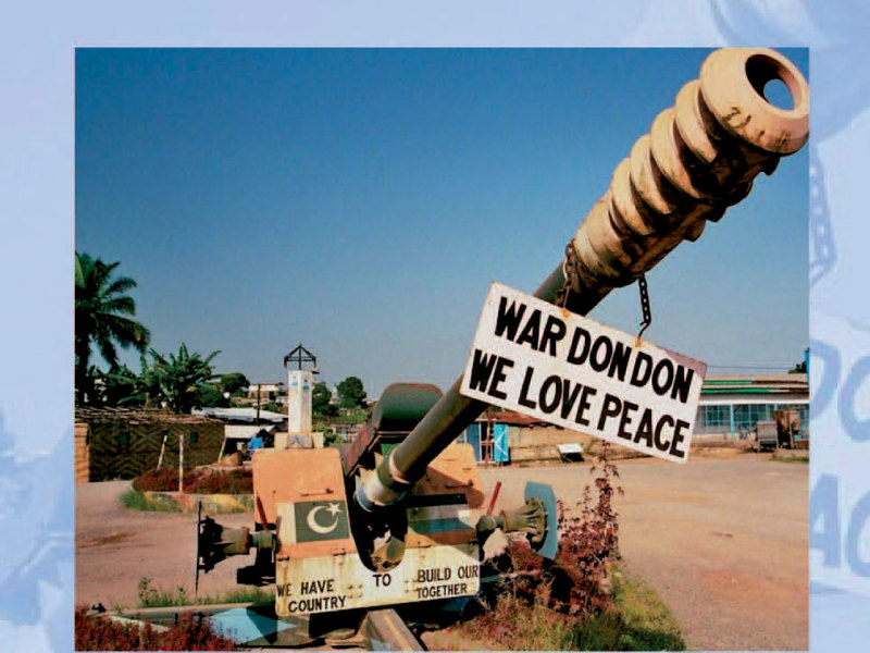 3192010_100201Quenivet Frontcover.jpg