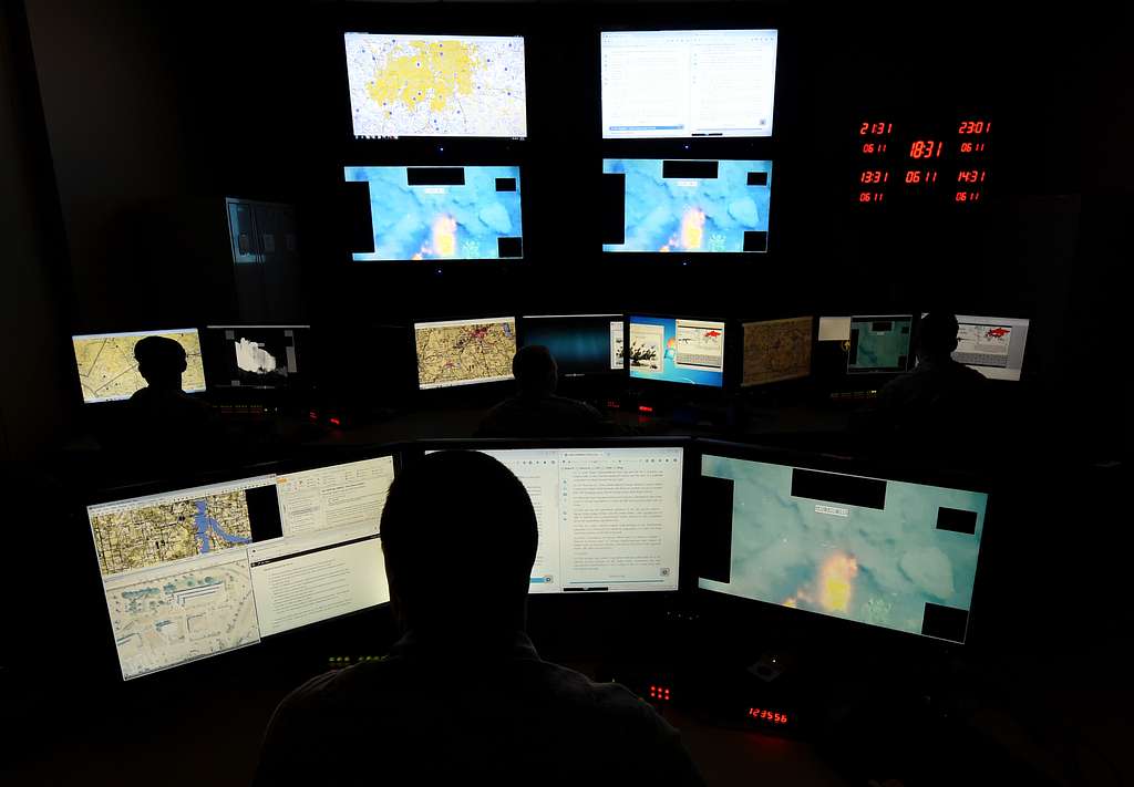 Airmen Assigned To The 11Th Intelligence Squadron Review 6D0773 (1)