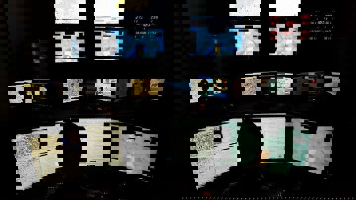 Airmen Assigned To The 11Th Intelligence Squadron Review 6D0773 (1)