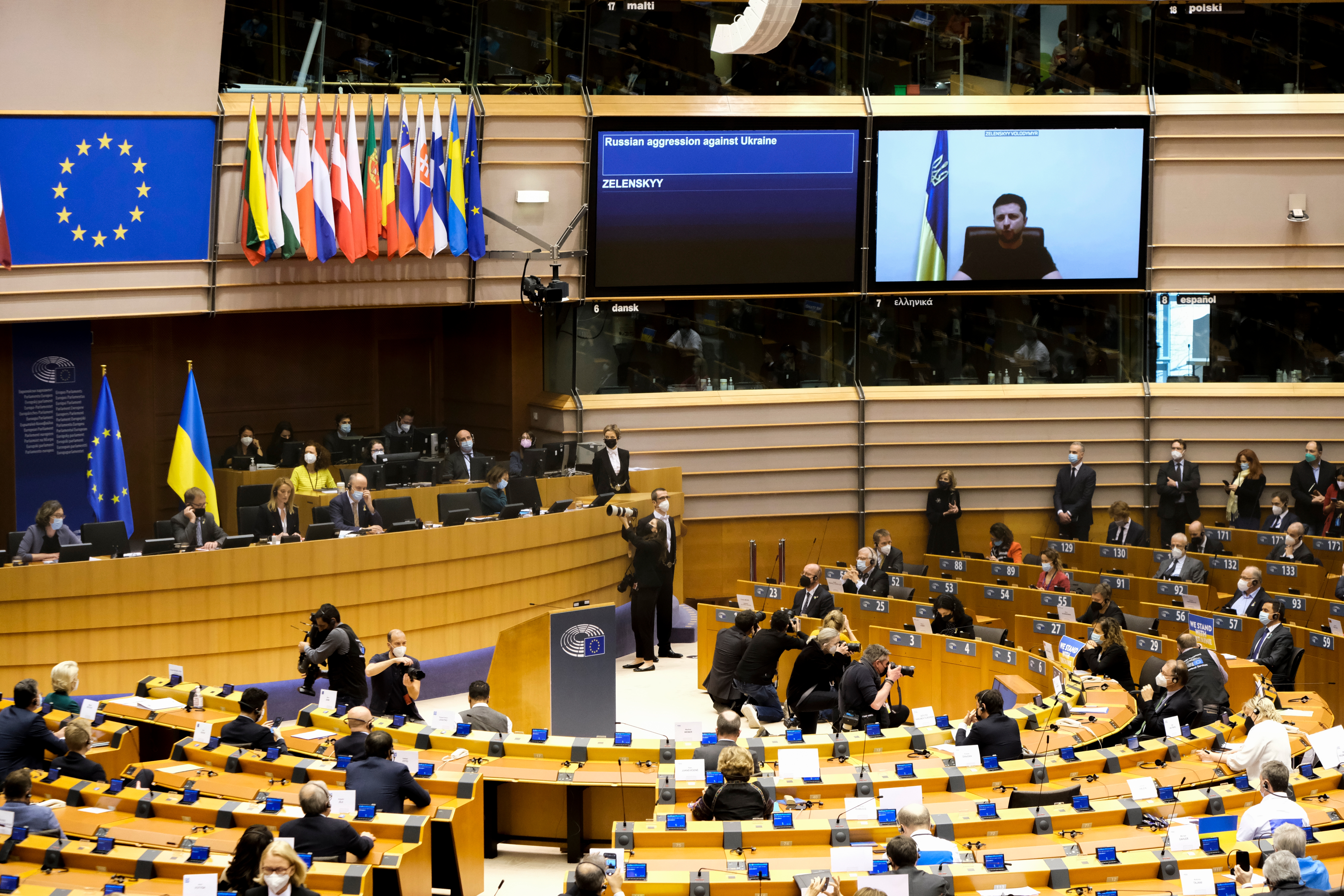 Shutterstock 2131139171