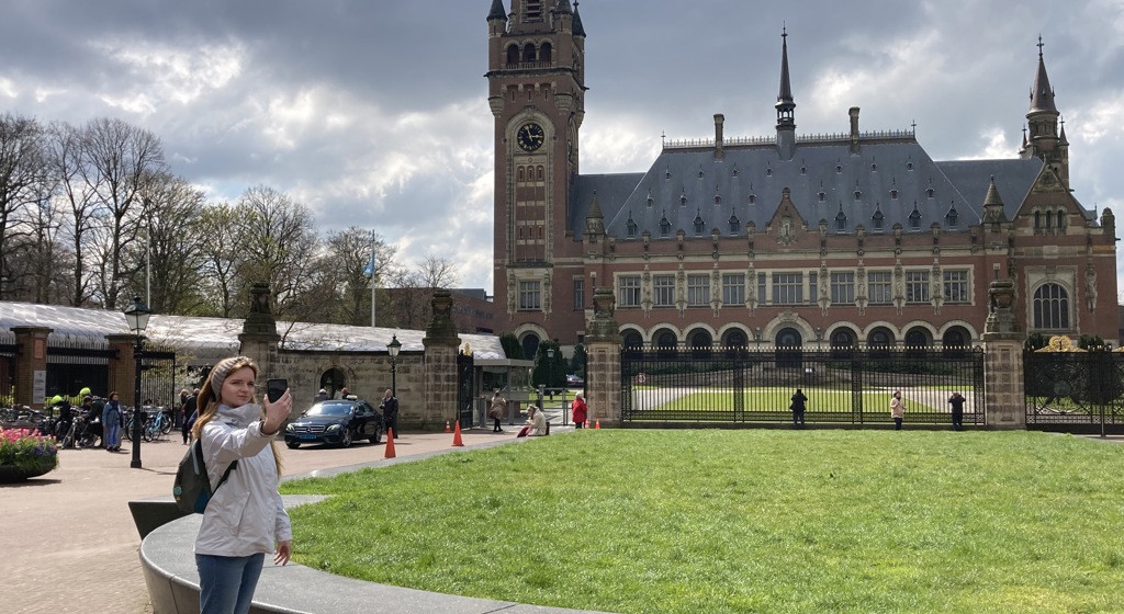 Peace Palace Selfie