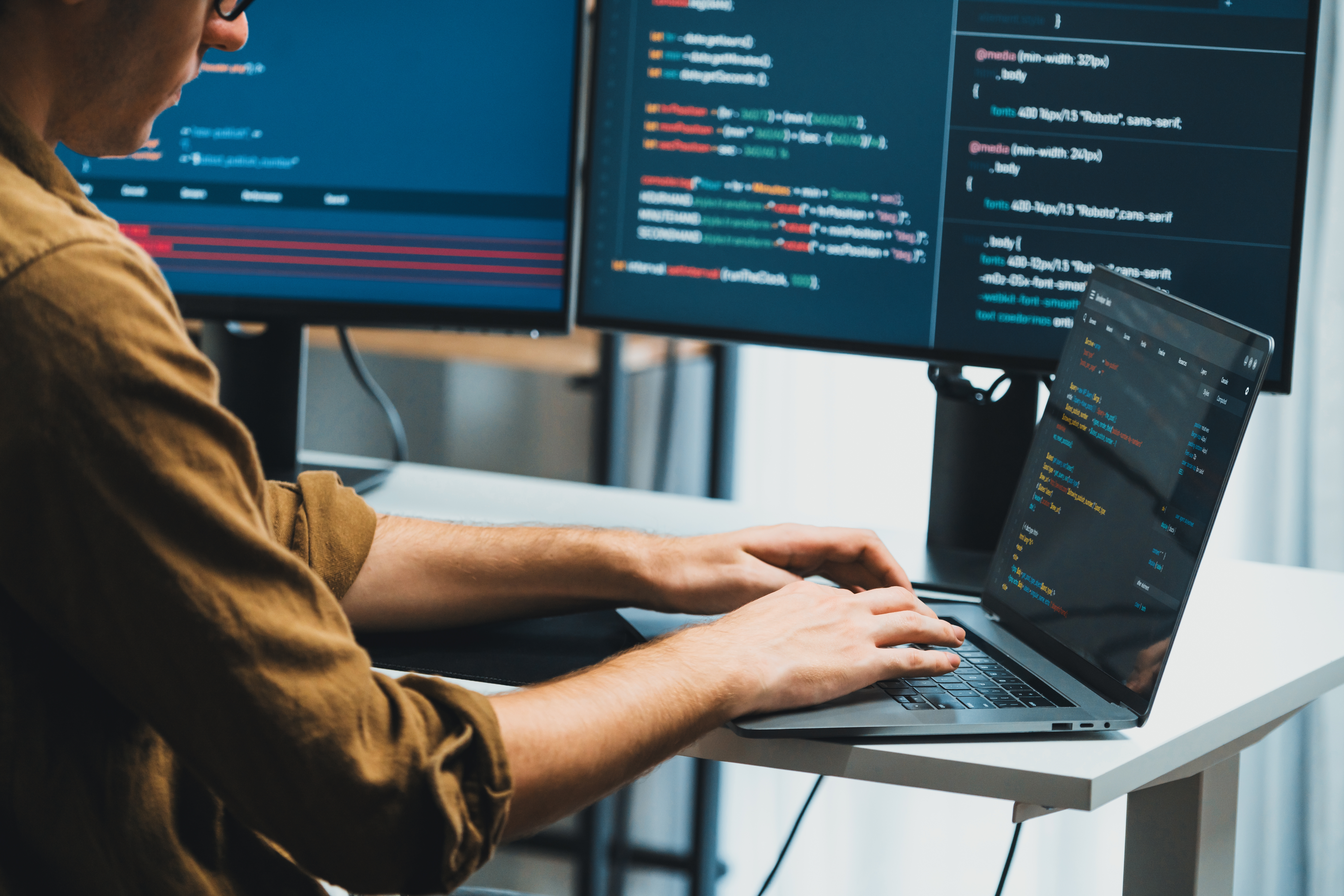 Shutterstock 2536676195