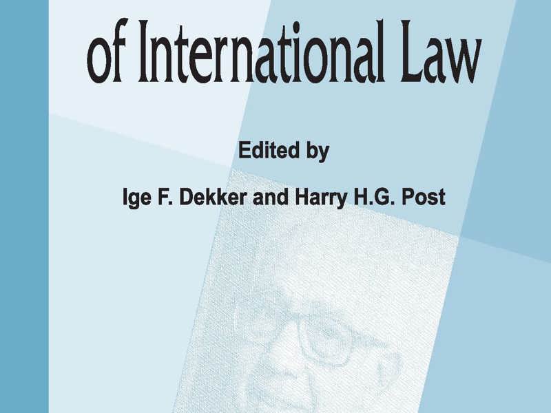 5182010_40534Dekker Post frontcover.jpg