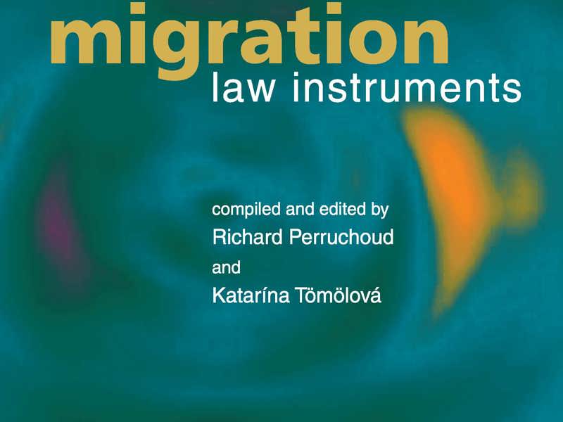 4282010_31254Perruchoud Tomolova  frontcover.jpg