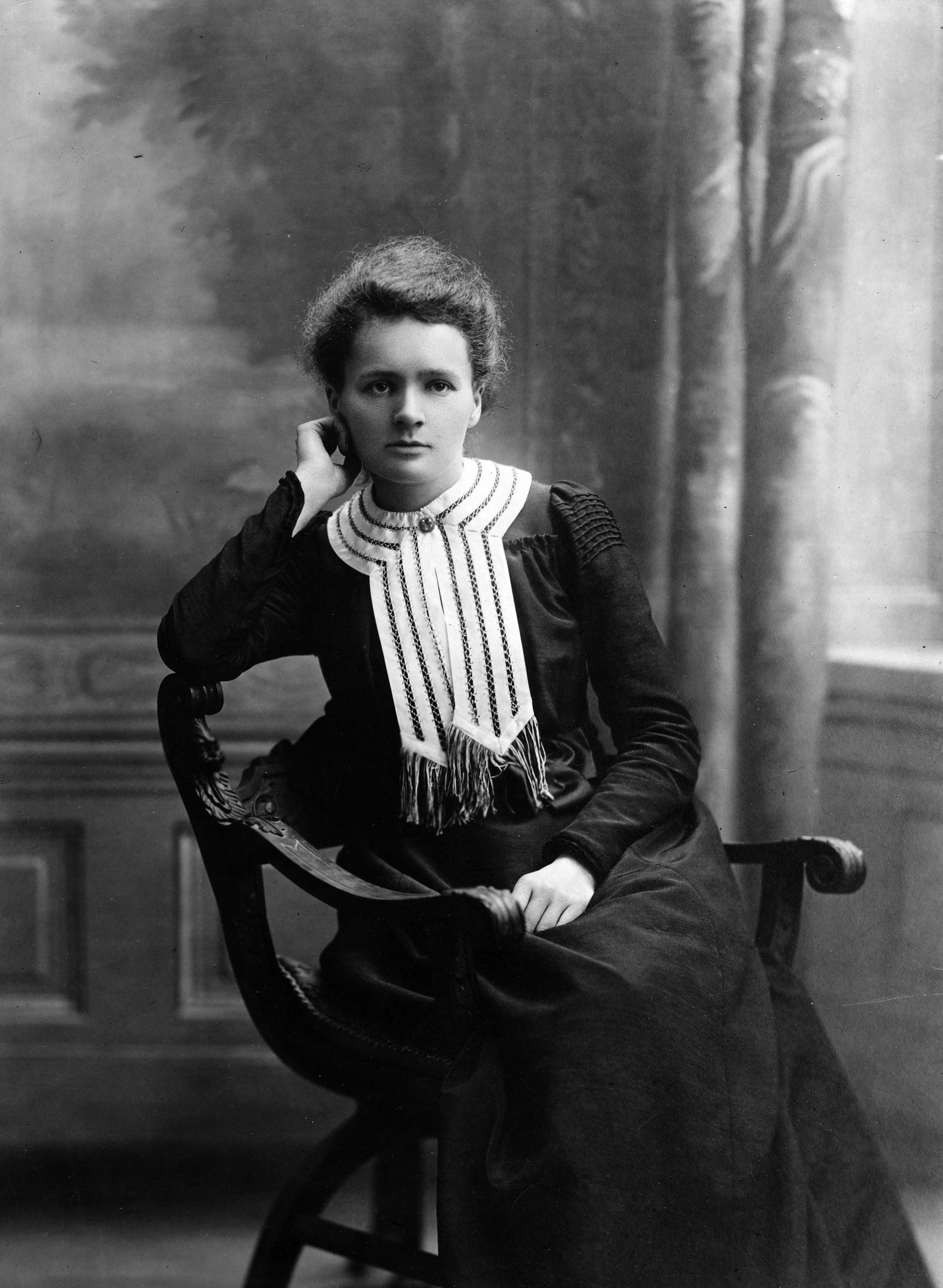 maria_skłodowska-curie_1903.jpg
