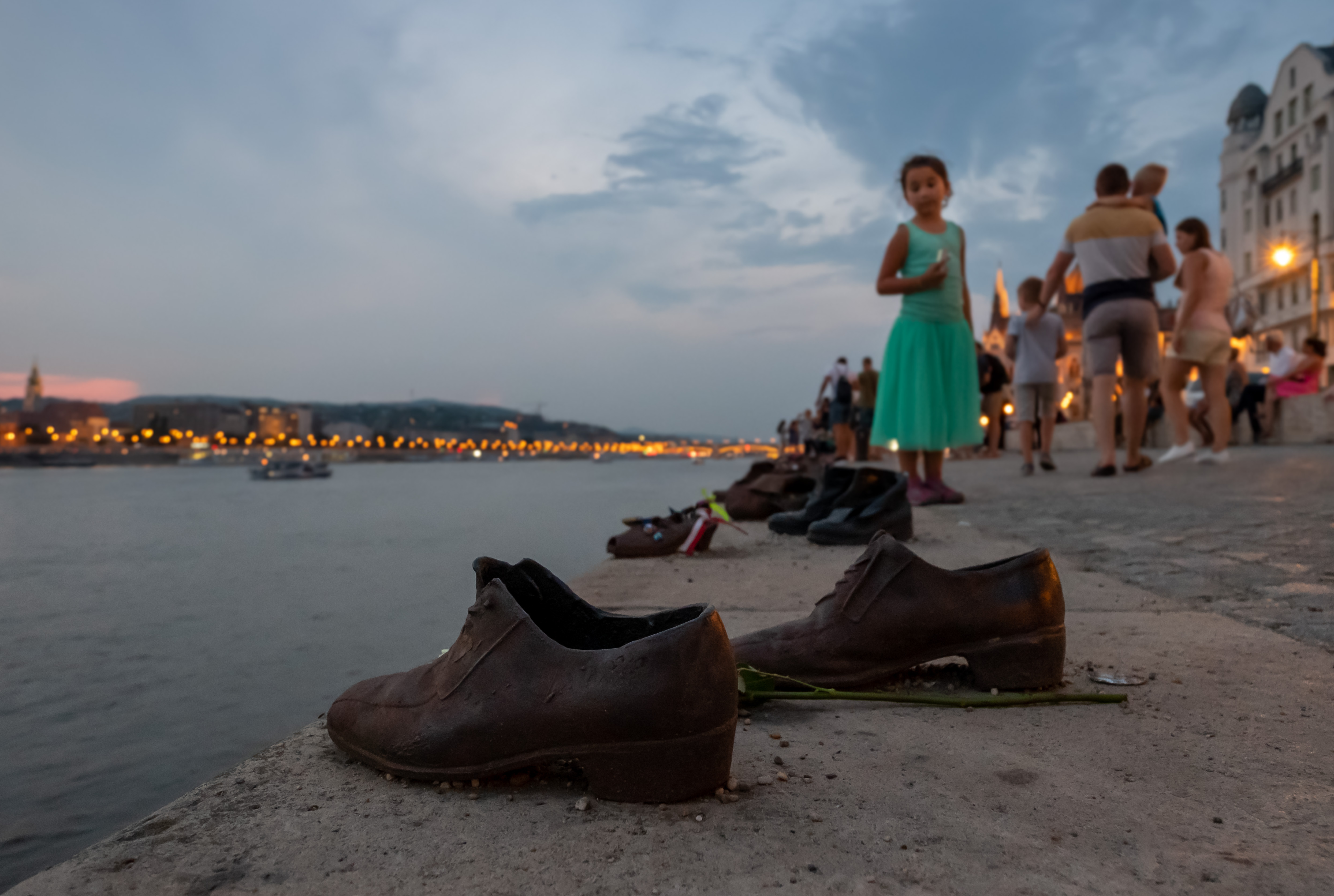 girl_contemplates_shoes_on_the_danube_bank_-budapest-_hungary-wikimedia-creditsphoto-jules-verne-times-two-julesvernex2com-cc-by-sa-40.jpg