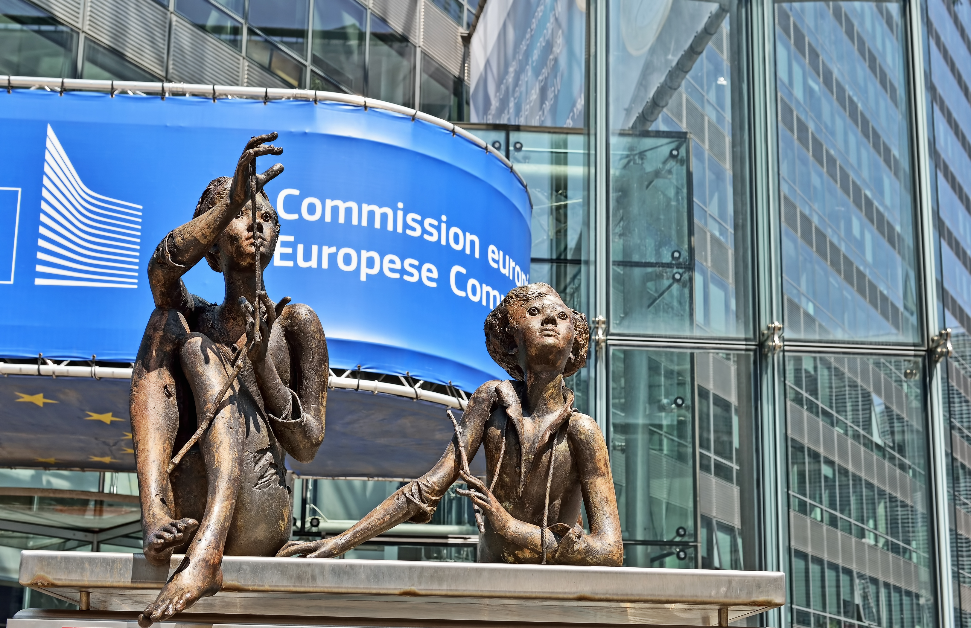 shutterstock_eu-commission-with-statues.jpg